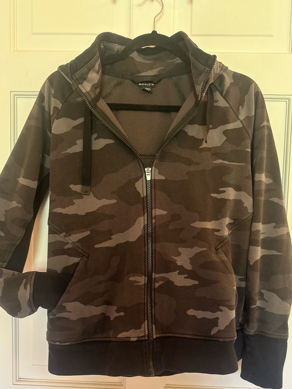 Athleta black camo zip up hoodie- Sz L